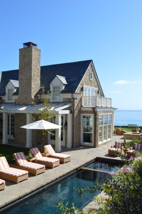 Summer Beach House - Blush & Blooms